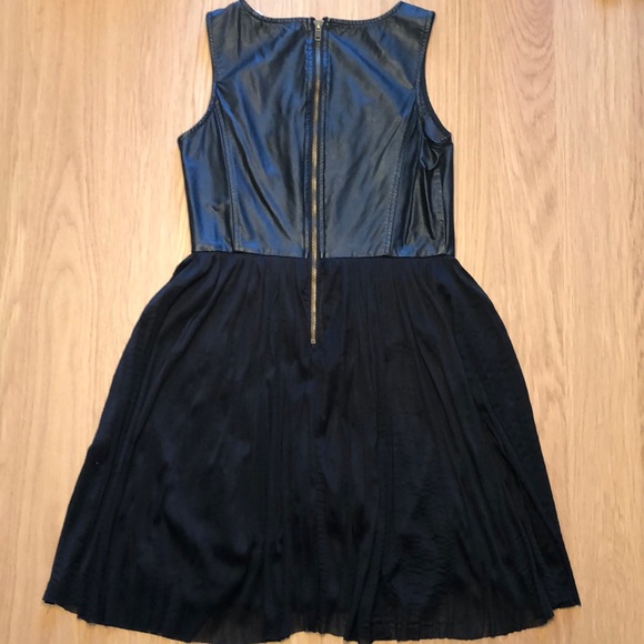 Others Follow black mini dress faux leather and tulle - Picture 3 of 6
